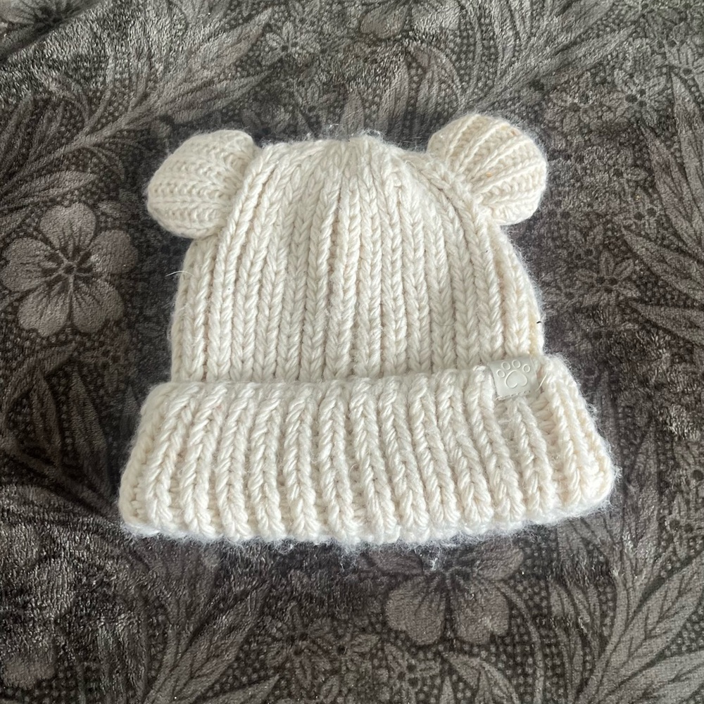 White crochet beanie with ears